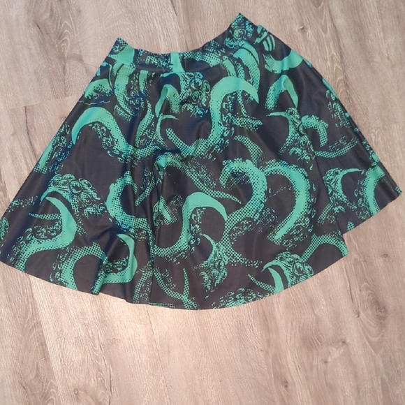 Blackmilk Cthulhu Skater Skirt - Picture 3 of 4